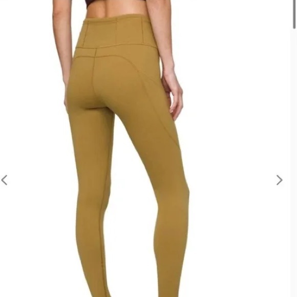 Lululemon high rise fast and free - Picture 3 of 5